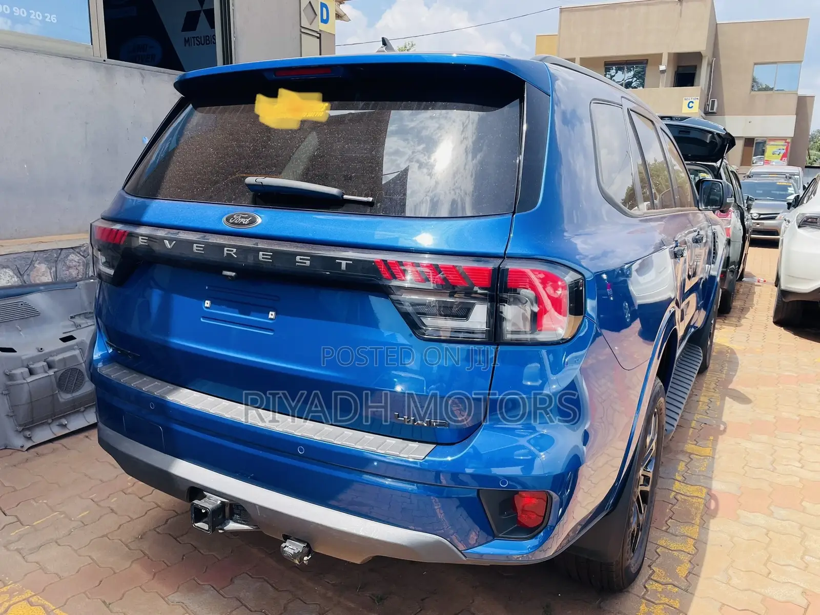 Ford Everest 2023 Blue