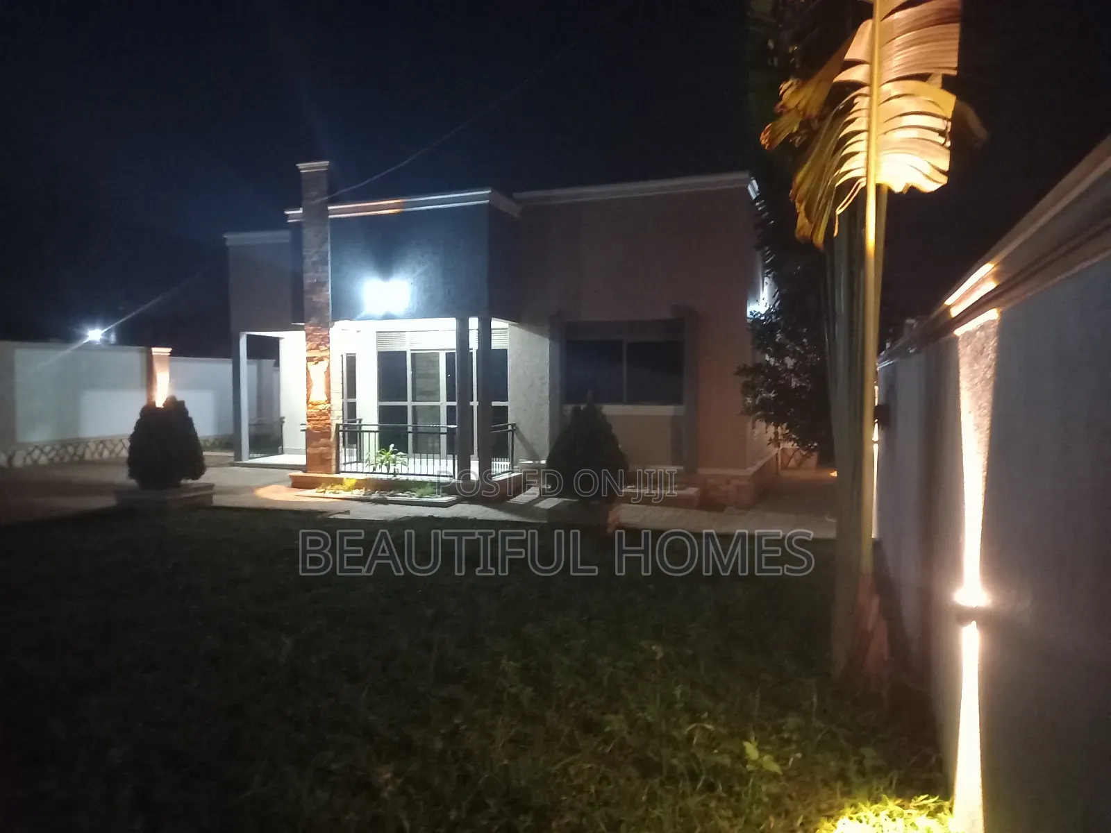 Furnished 4bdrm Maisonette in Kira for sale