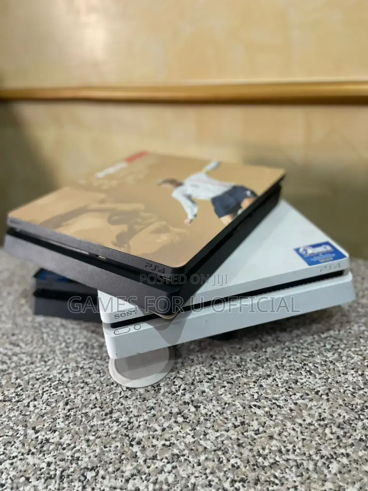 Clean and Clear Ps4 Slim Chipped Gaming Consoles,.,.T