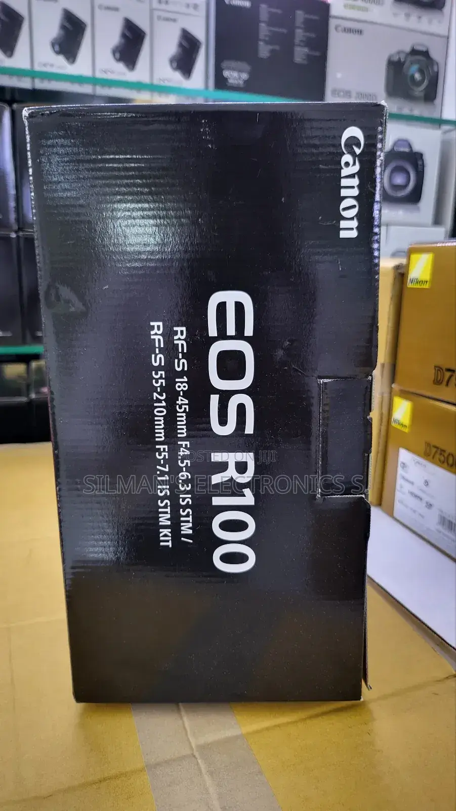 Canon Eos R100 With Dual Lenses