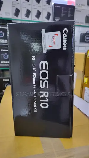 Canon Eos R10 With 18-150mm Kit