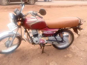 Bajaj Boxer 2017 Red