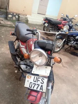 TVS HLX 125 2023 Red