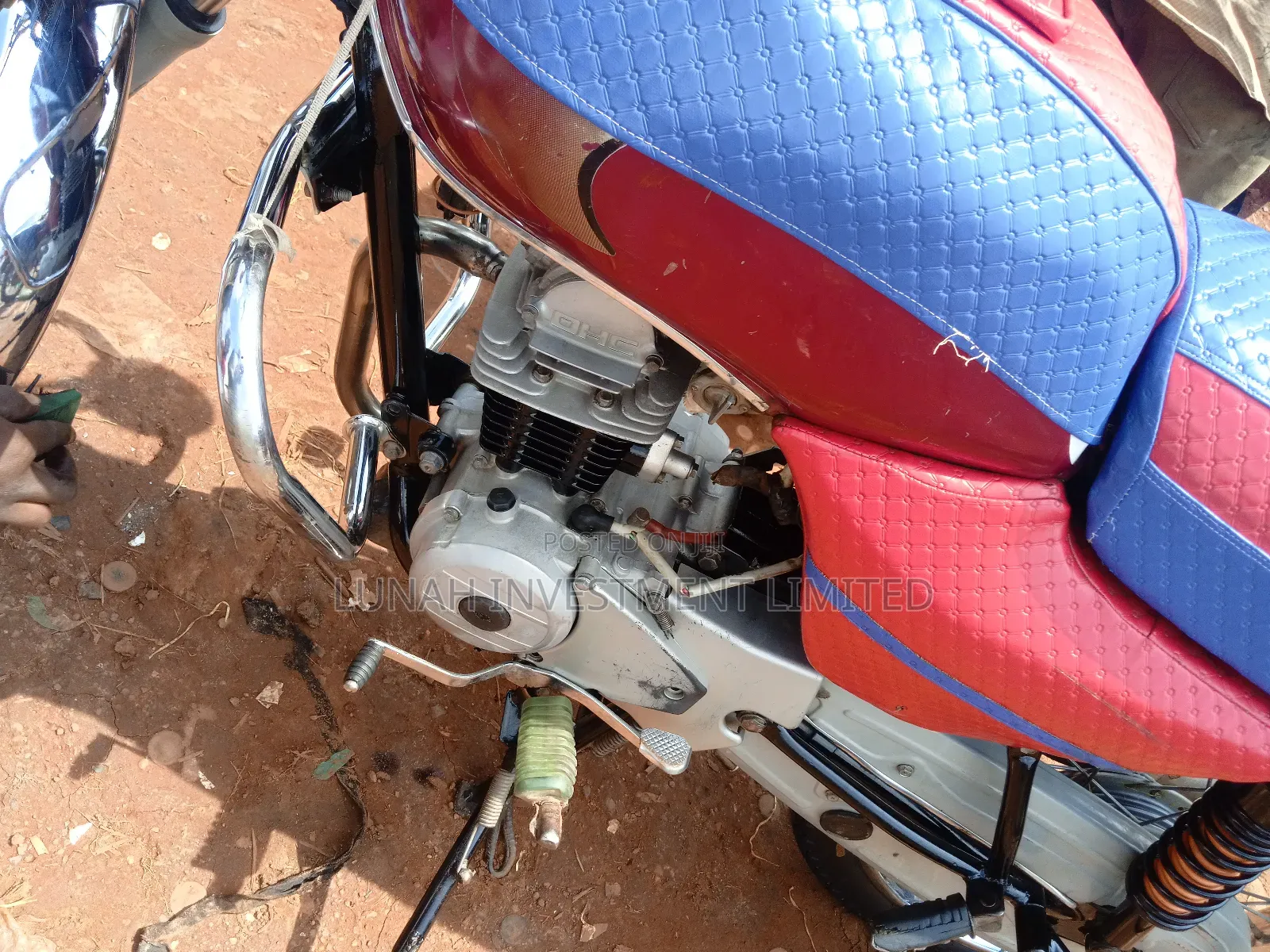 Bajaj Boxer 100 2022 Red