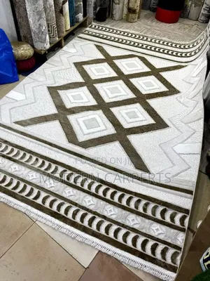 Center Rugs