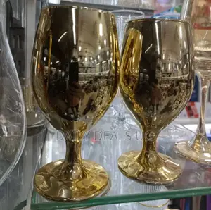 Brand Dinner Gold Glass