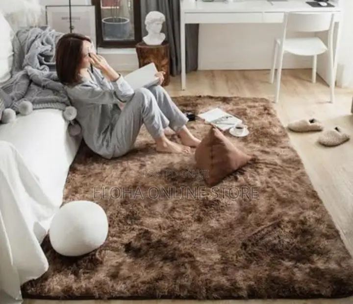 Large Centre Fluffy Carpet 2 Metres by 3metres