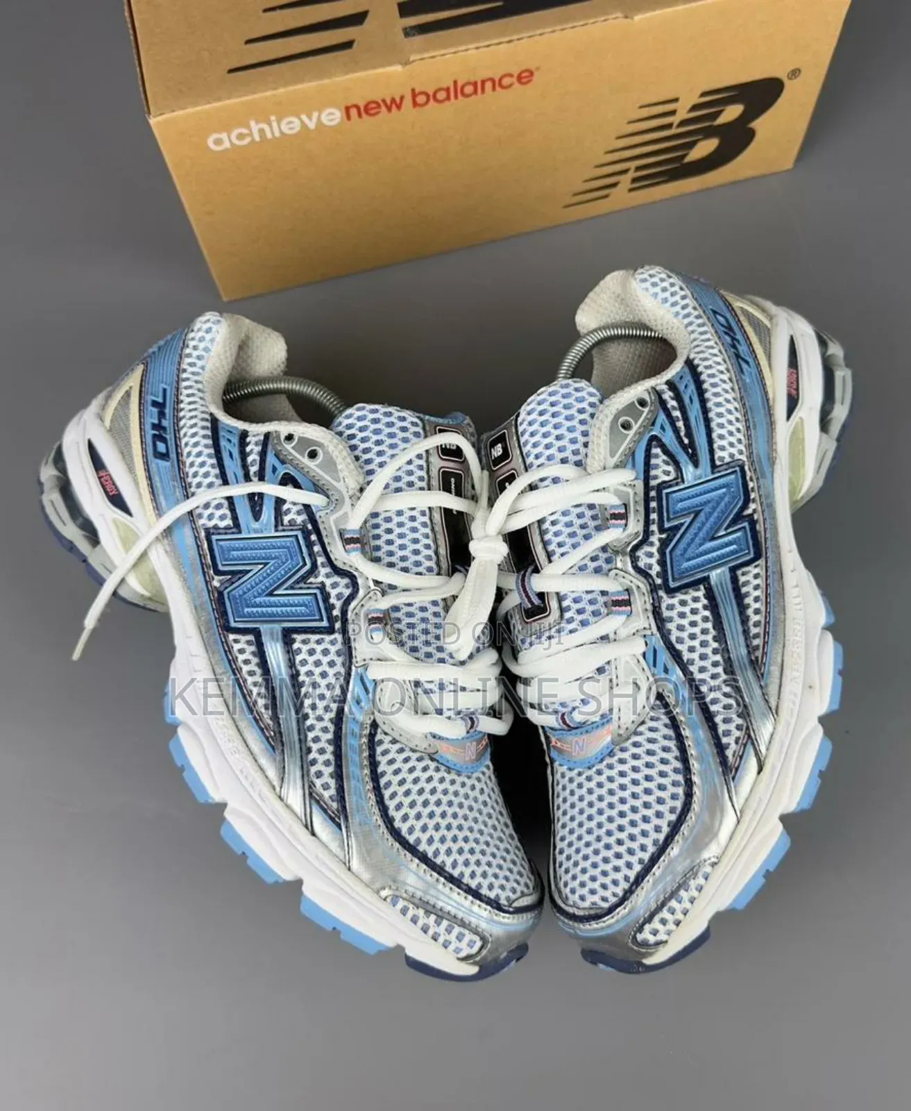 New Balance Series 530.