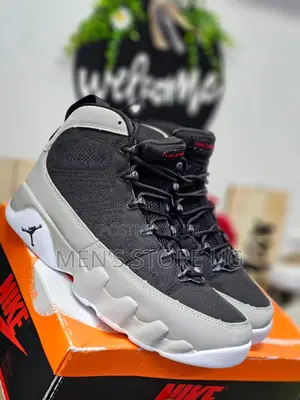 Air Jordan 9 Retro Gray Black