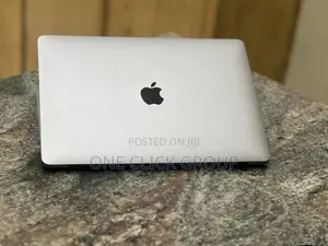 Laptop Apple MacBook Pro 2020 16GB Intel Core i5 SSHD (Hybrid) 512GB