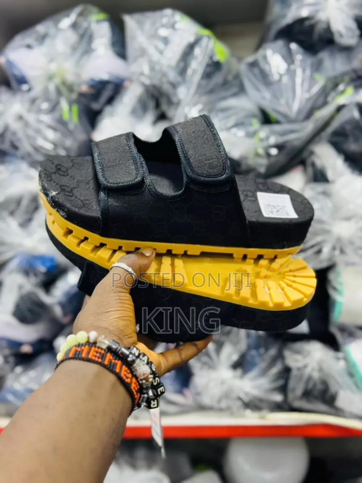 Genial Trending Sandals
