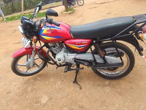 Photo - Bajaj Boxer 125 2023 Red