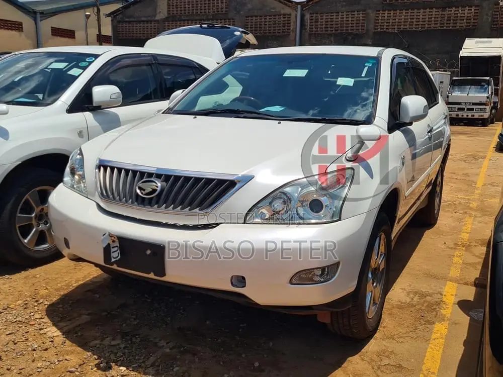 Toyota Harrier 2.4 2012 White