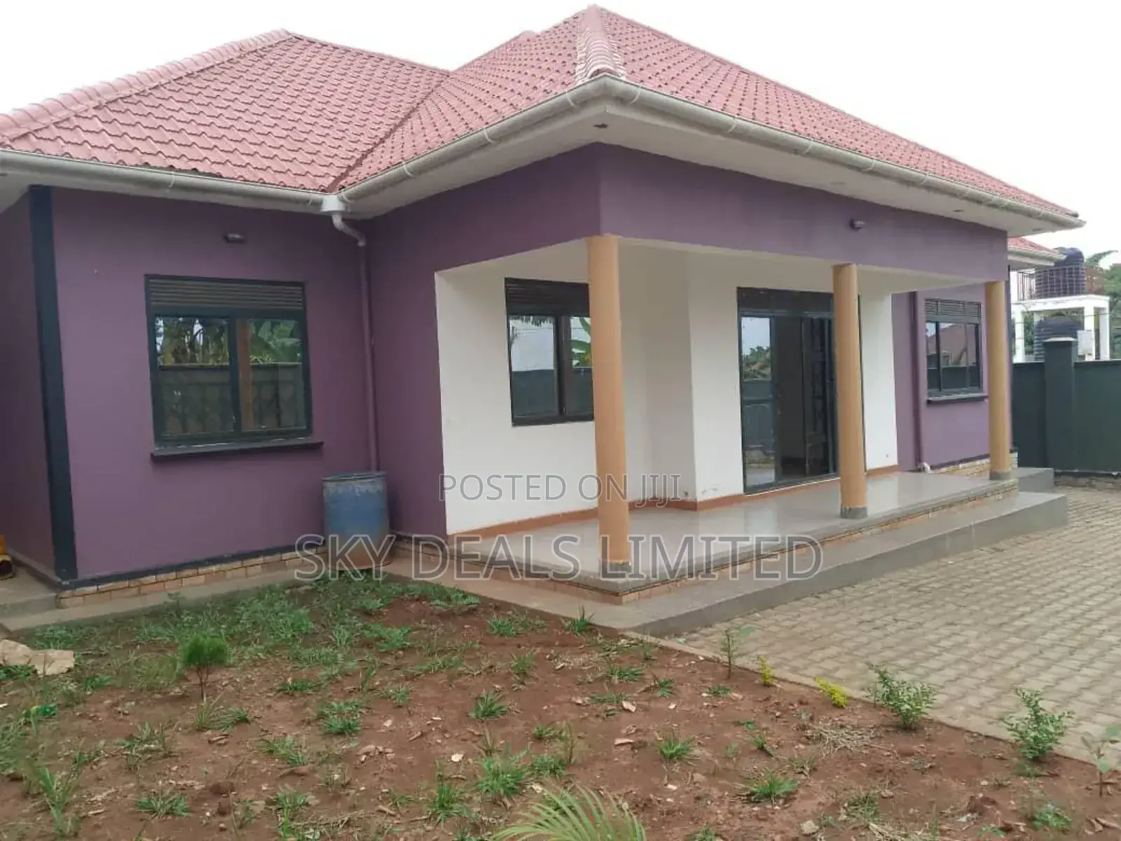 3bdrm Mansion in Buwate, Nakawa for rent