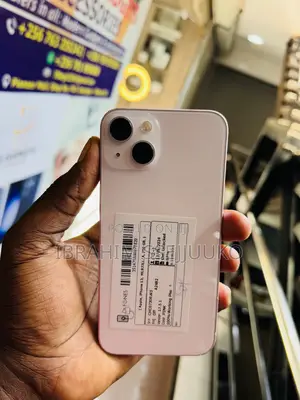 Photo - Apple iPhone 13 256 GB Pink