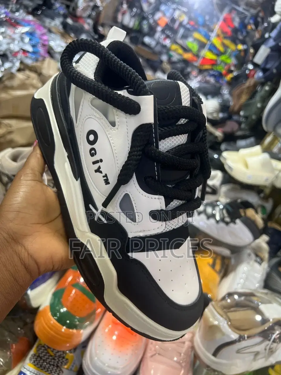 Ogiy Sneakers