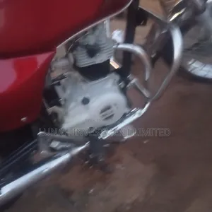Bajaj Boxer 2023 Red
