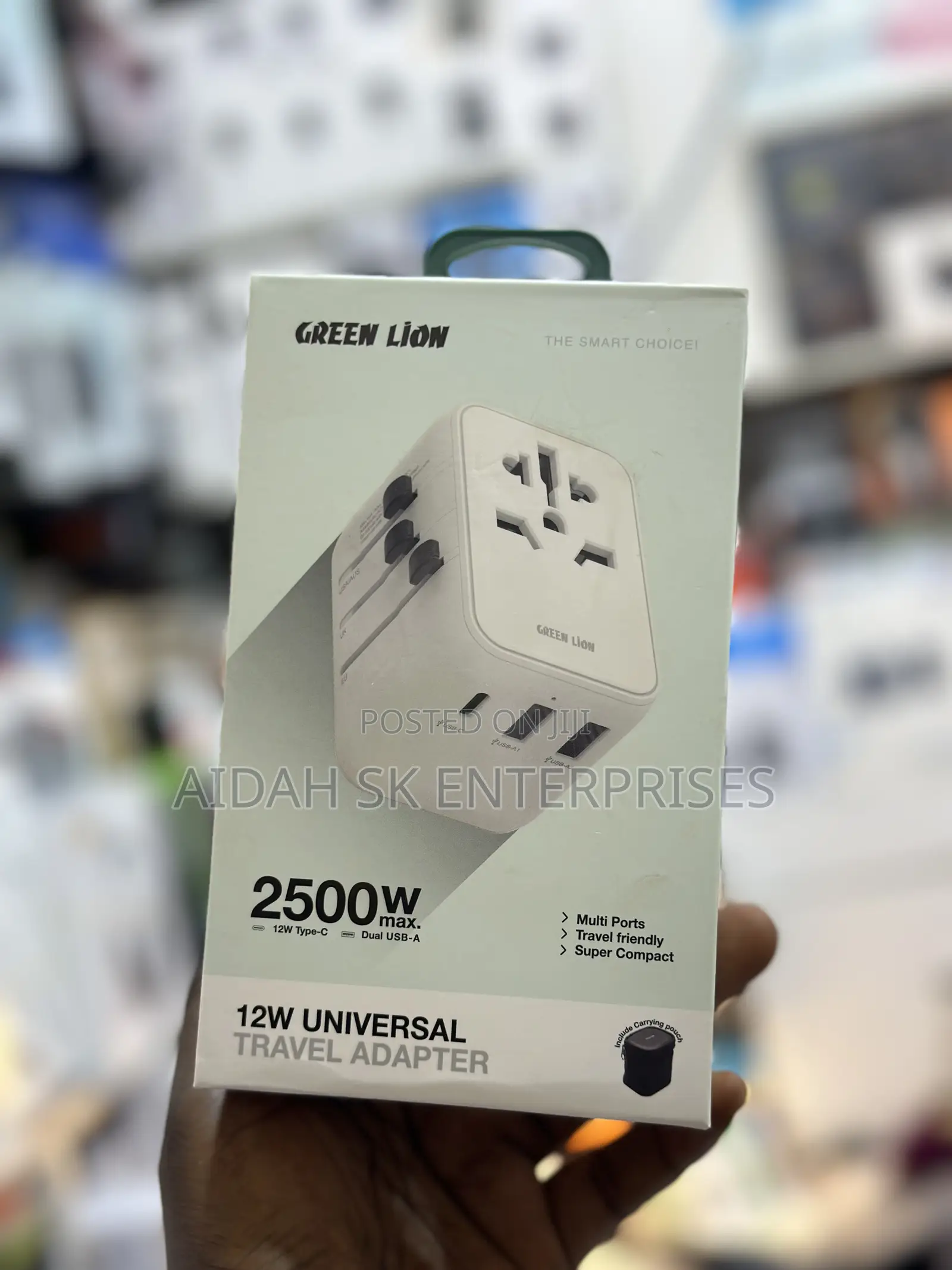 Green Lion 12W Universal Travel Adapter - White