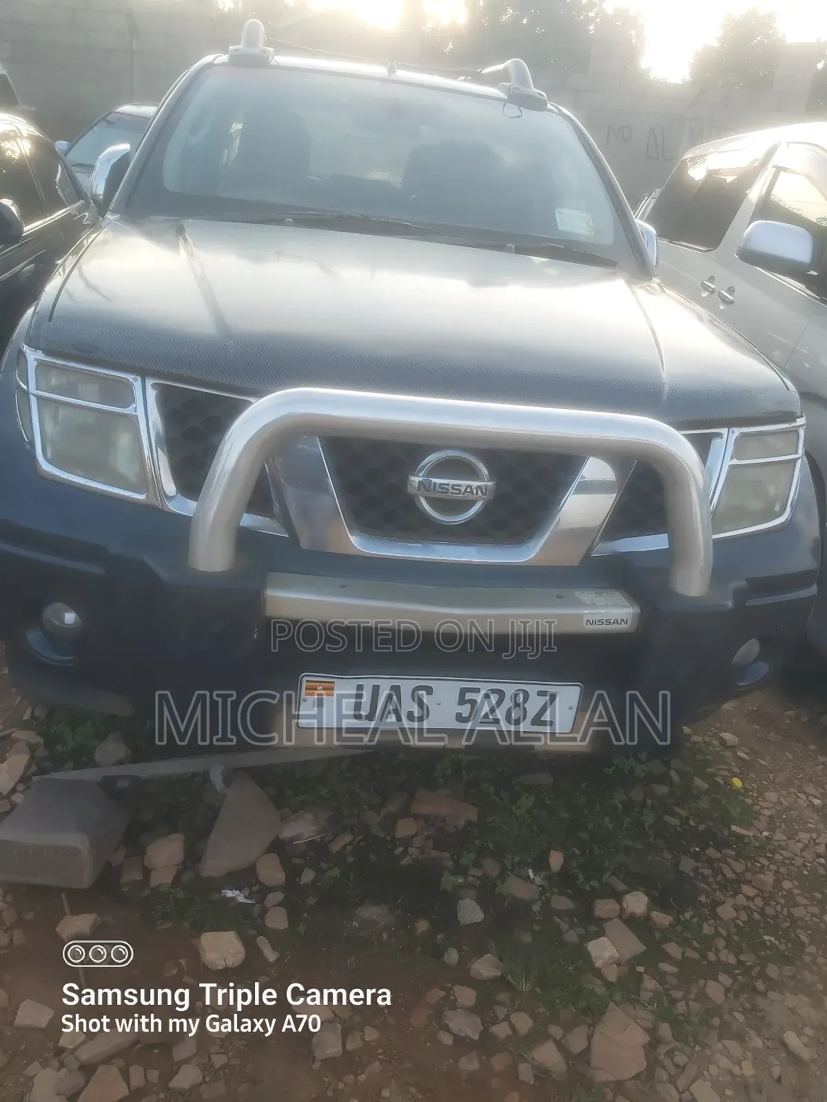 Nissan Navara 2004 Black