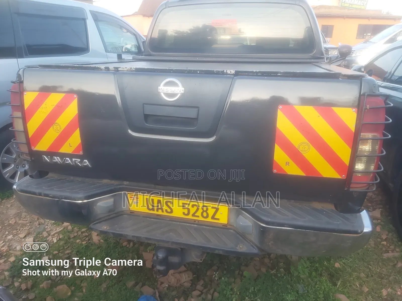 Nissan Navara 2004 Black