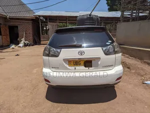 Photo - Toyota Harrier 2.4 4WD 2009 White