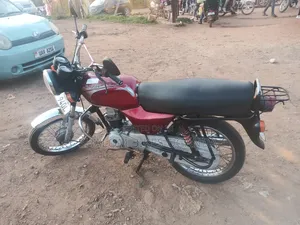 Bajaj Boxer 2021 Red