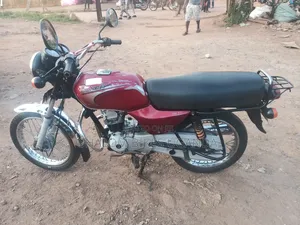 Bajaj Boxer 2021 Red