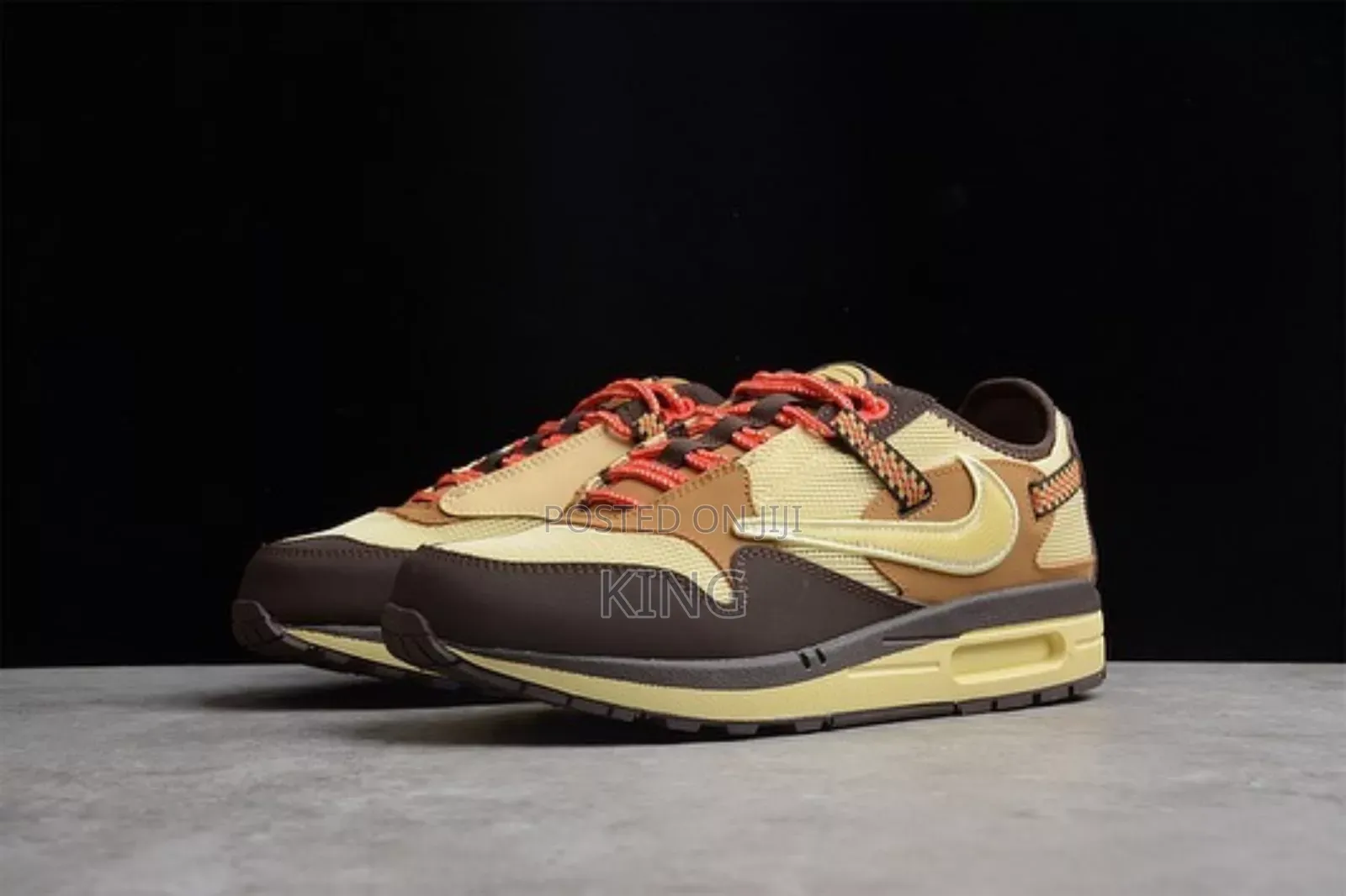 Due Travis Scott X Nike Air Max 1 Baroque Brown Sneakers