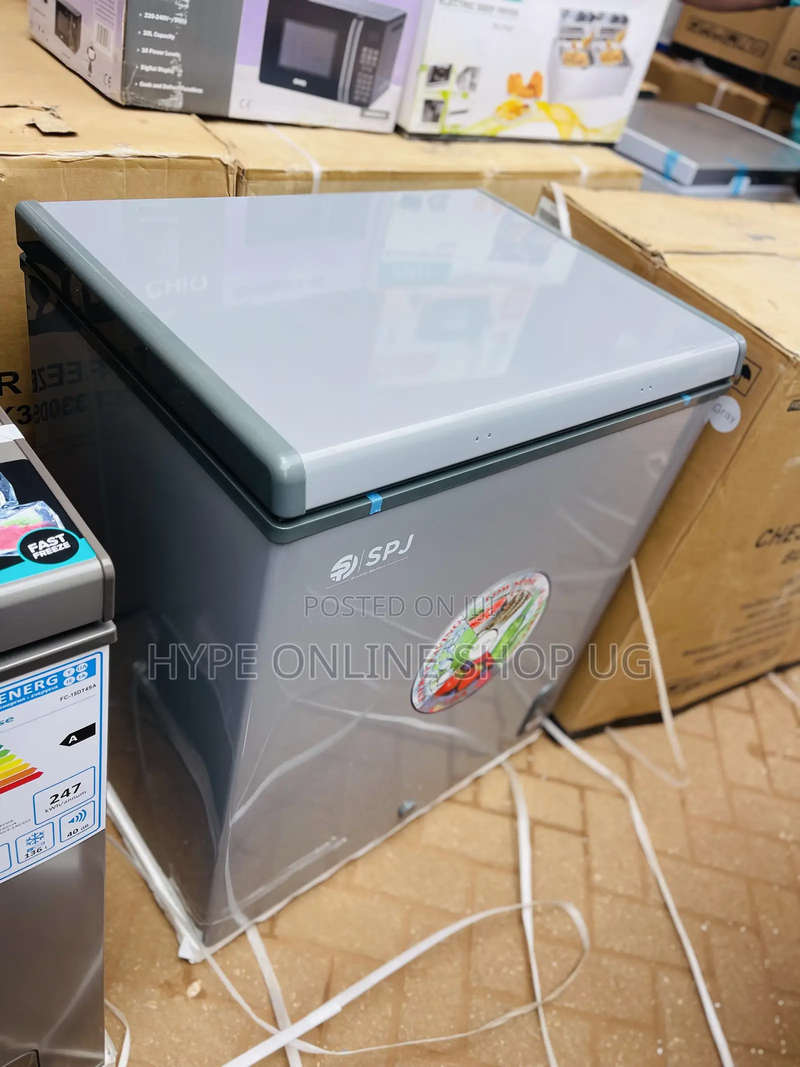 SPJ Chest Deep Freezer Serie 210L