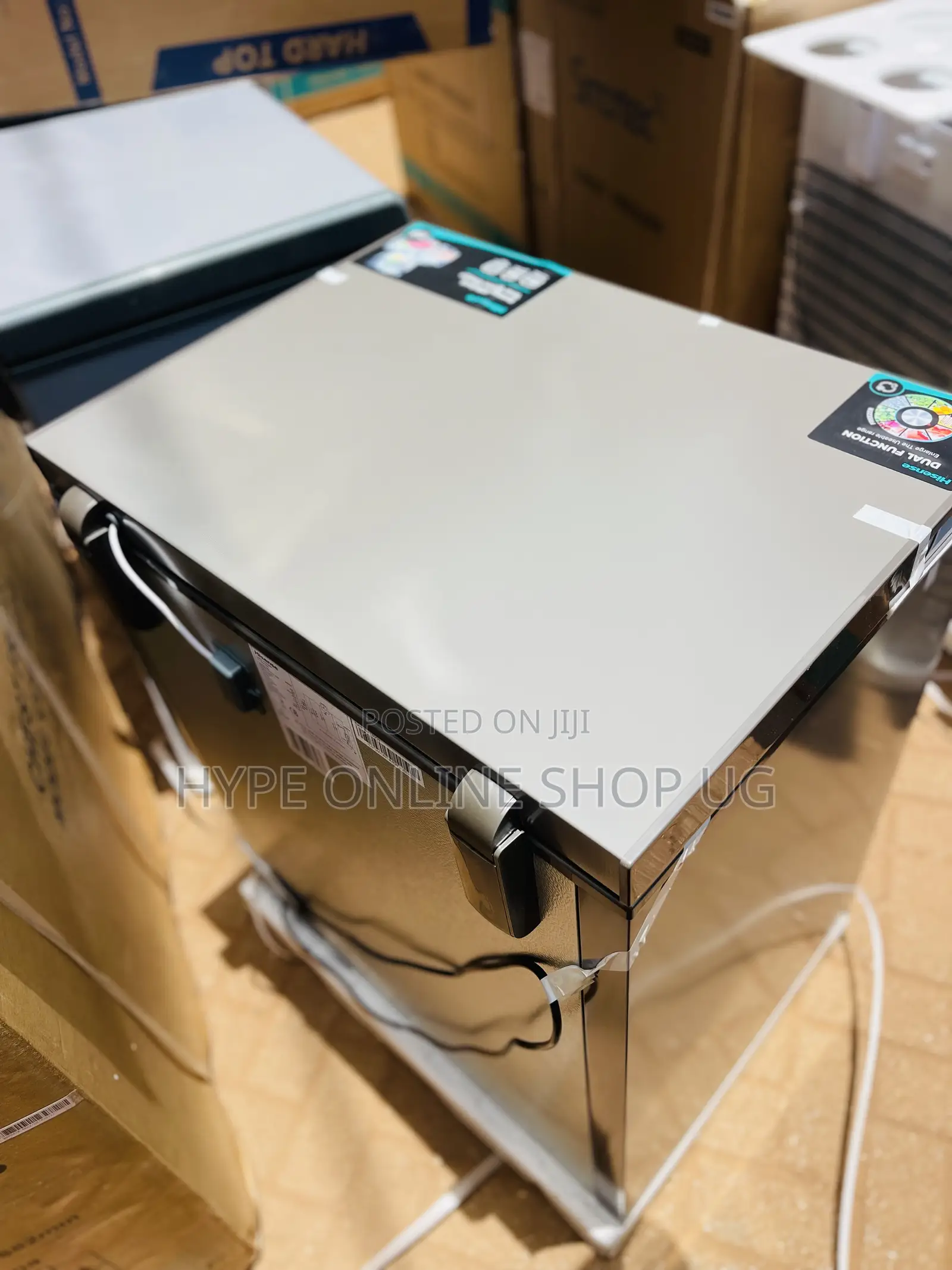 Hisense Series 200L Deep Freezer at 700000