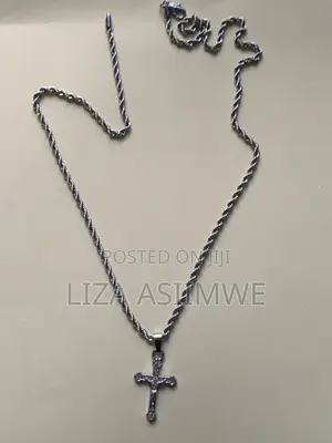 Rope Silver Necklaces With a Crucifix Pendant
