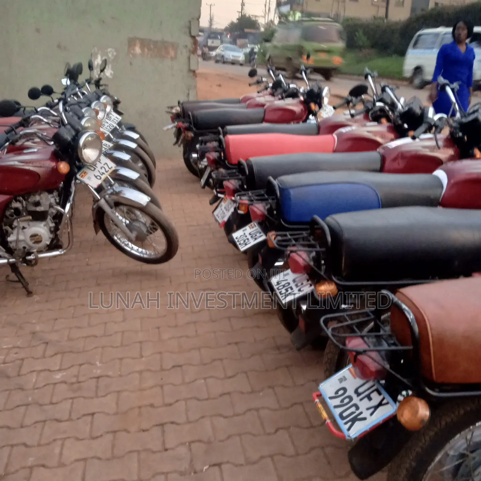 Bajaj Boxer 2024 Red