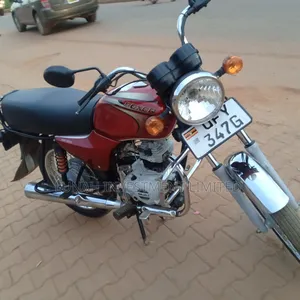 Bajaj Boxer 100 2024 Red
