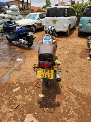Bajaj Boxer 100 2023 Red