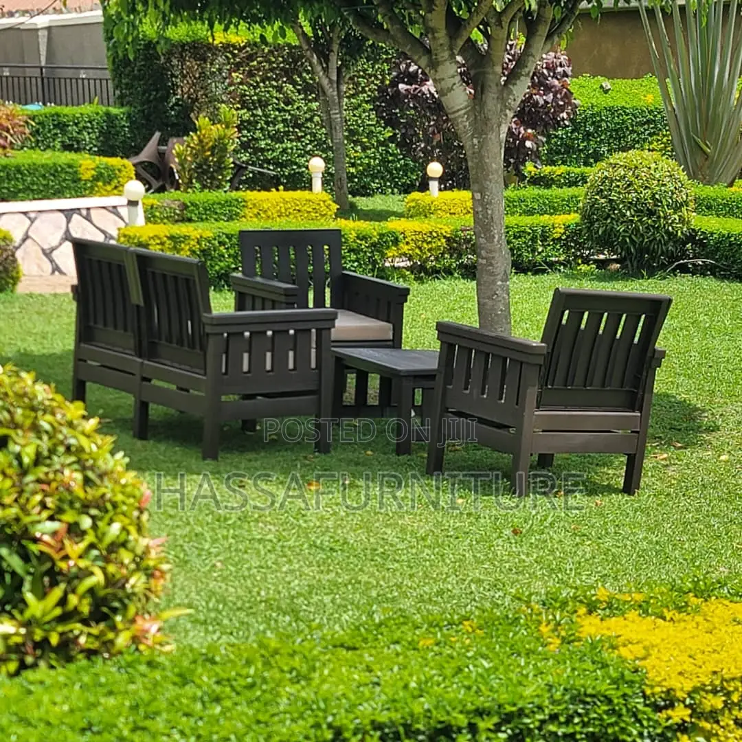 Outdoor Bar and Restaurant Set