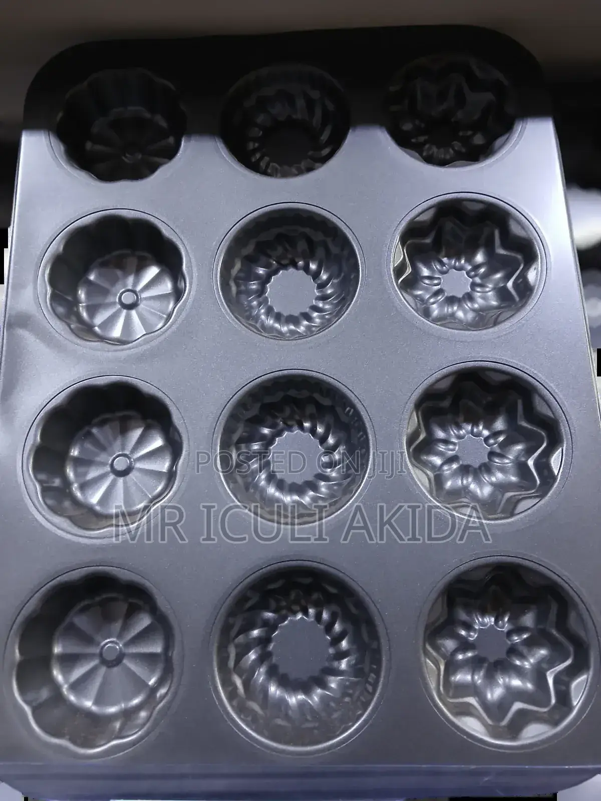 12pcs Peach Shapes Nonstick Muffin Mold Baking Pan WTH Holes