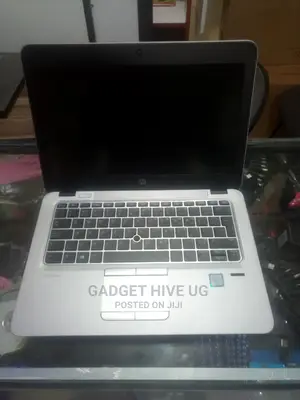 Photo - Laptop HP EliteBook 820 G3 4GB Intel Core I5 SSD 500GB