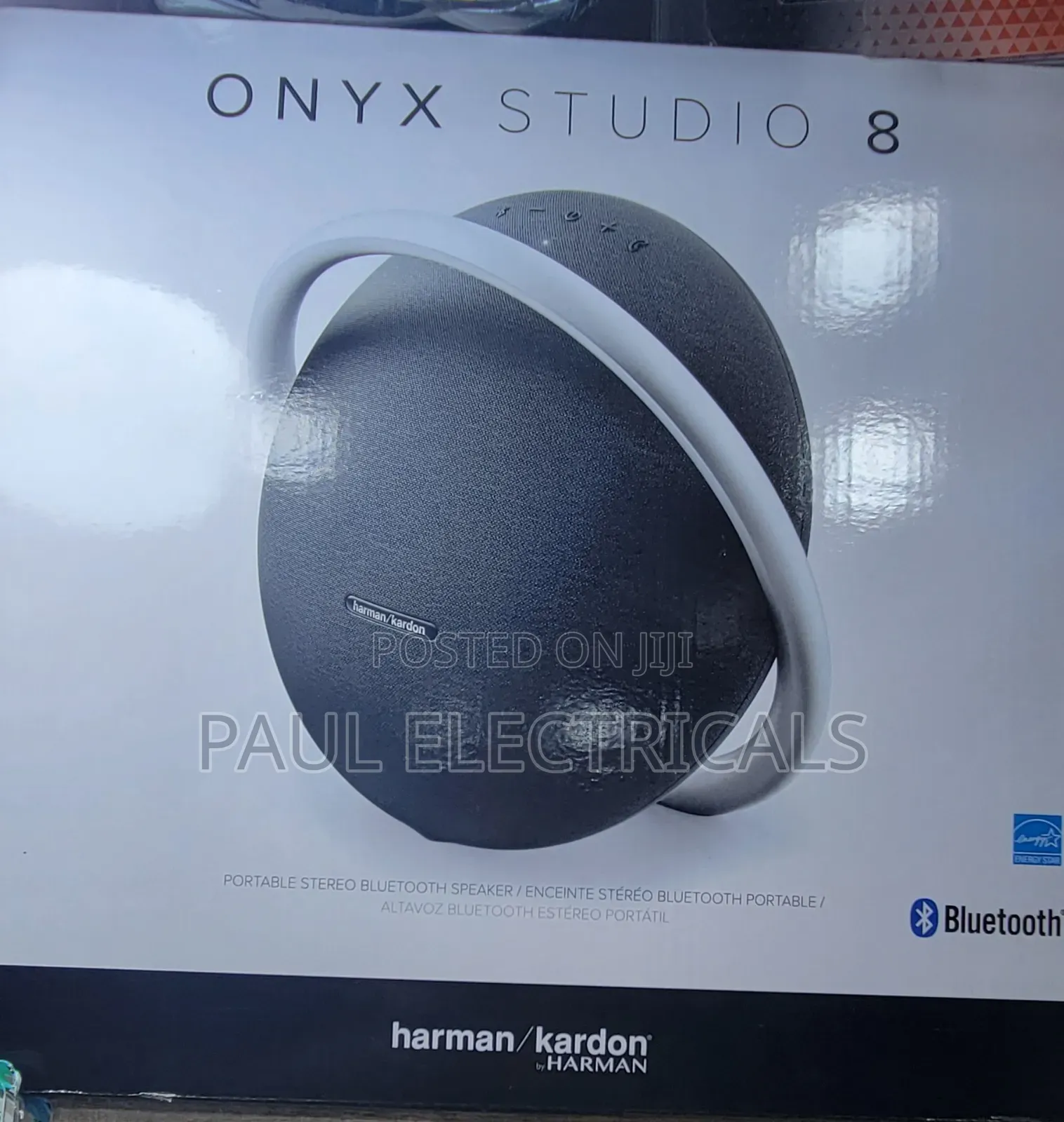 Onyx Studio 8