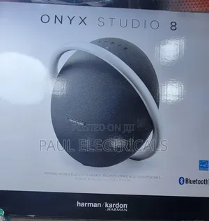 Onyx Studio 8