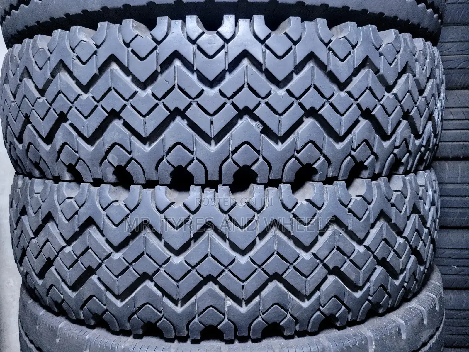 8.25 R16 Used Yokohama Japan Very for Your Car .