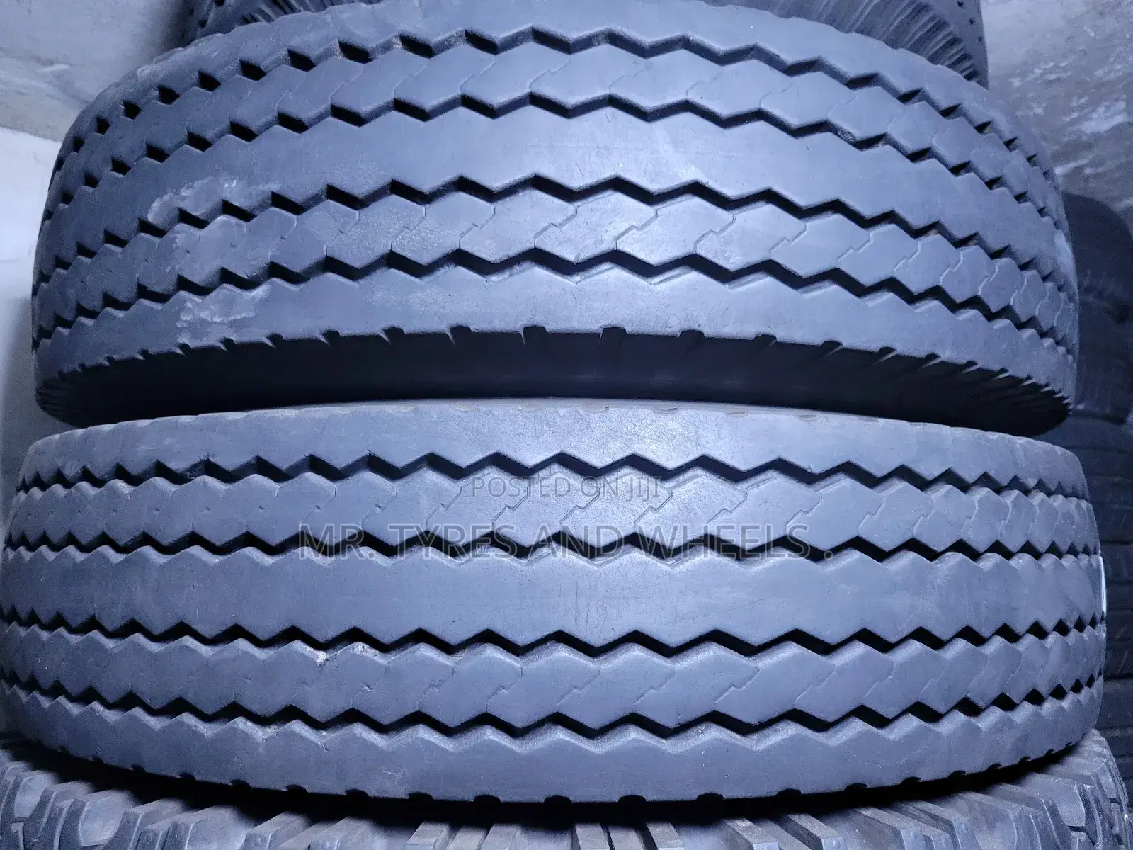 8.25 R16 the Best Tires for Your Car Infront Used Japan.