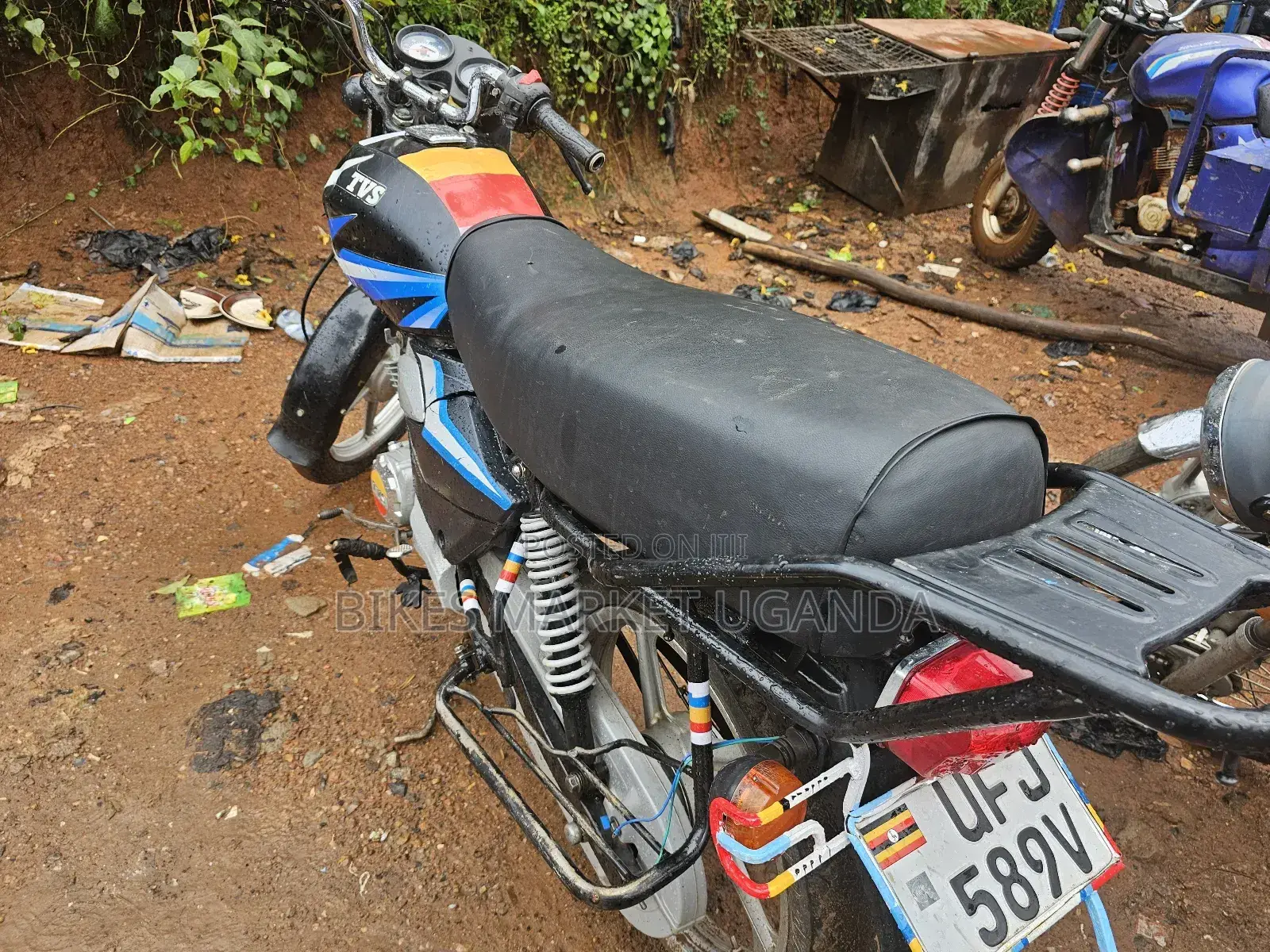 TVS HLX 125 2022 Red
