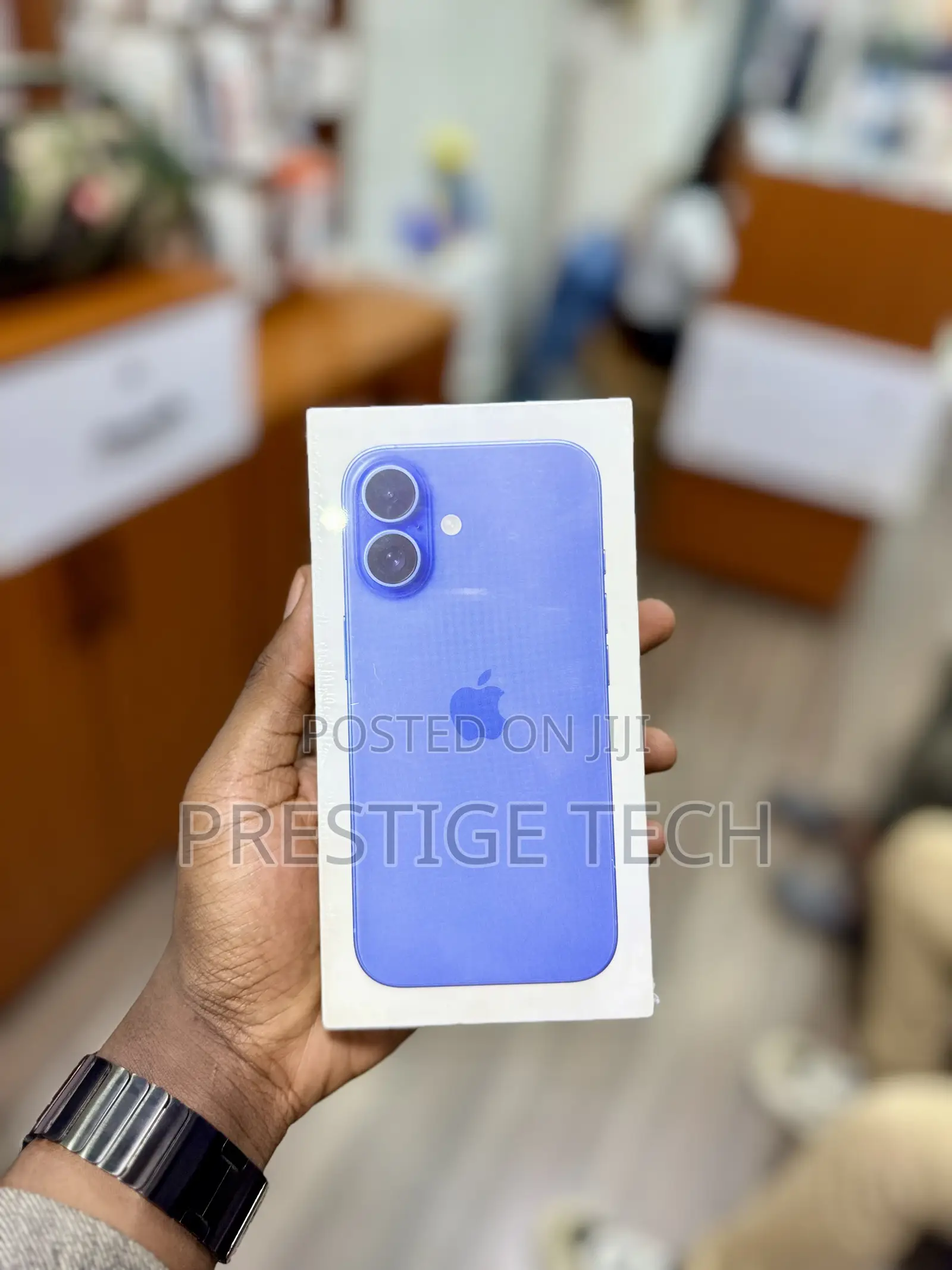 New Apple iPhone 16 128 GB Blue