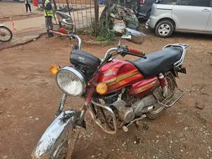 Hero Dawn 100 2017 Red