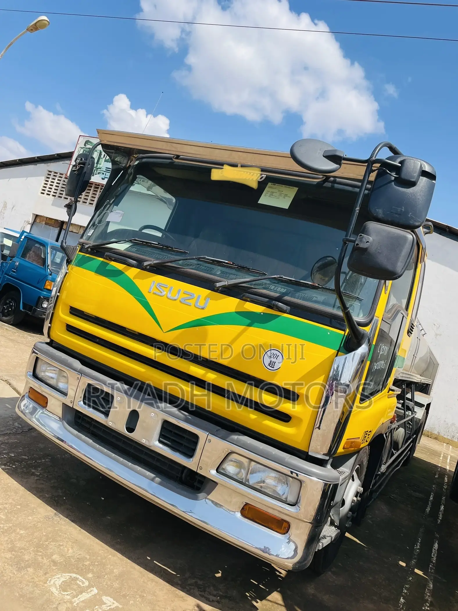 Isuzu Milk Tank