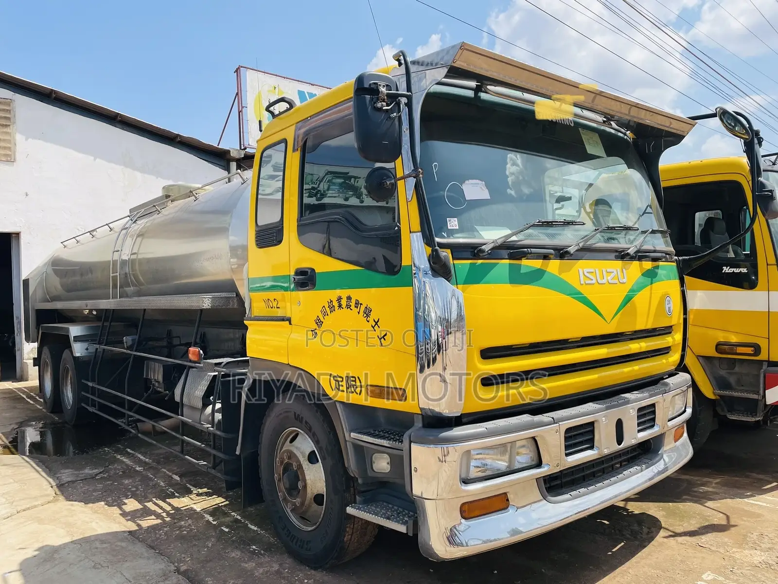 Isuzu Milk Tank