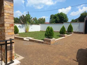 Furnished 4bdrm House in Kira for sale