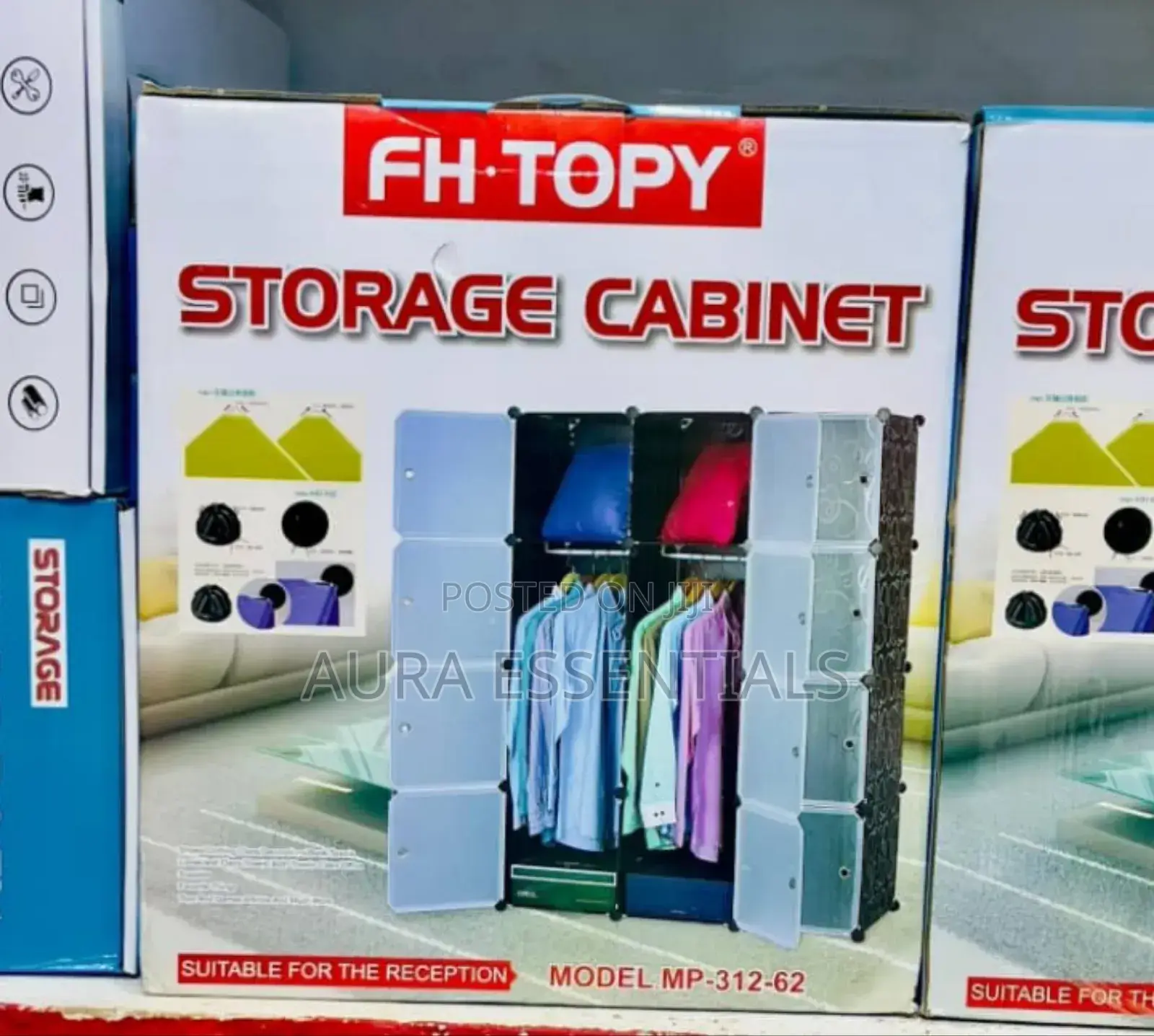3 Colums Frosted Plastic Wardrobe