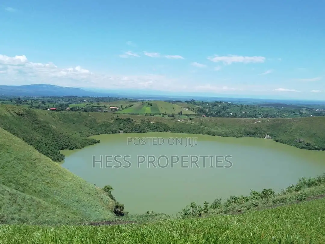 3acres of Commercial Land on Sale Located in Tooro Region
