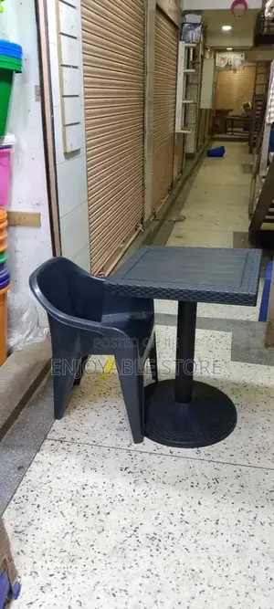 Working Plastic Table and Chair